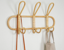 Charger l'image dans la galerie, Porte serviettes en rotin